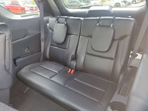 Used 2020 Ford Explorer Limited w/ Class III Trailer Tow Package AWD/4WD image 22