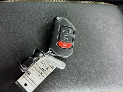 New 2025 Jeep Wrangler Sahara w/ Technology Group image 20