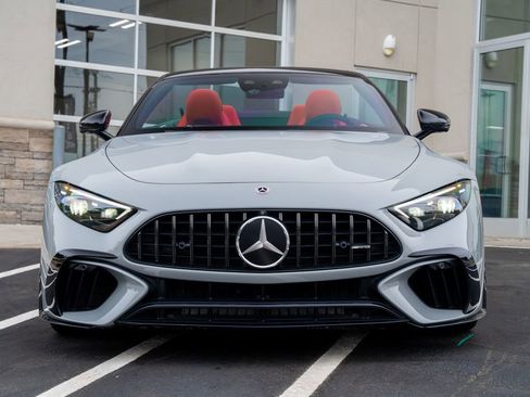 Used 2022 Mercedes-Benz SL 63 AMG 4MATIC image 4