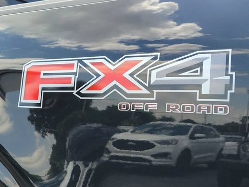 Used 2022 Ford F150 Lariat AWD/4WD image 7