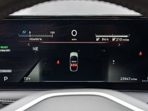 Used 2024 Nissan Ariya AWD image 16