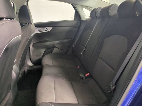 Used 2024 Kia Forte LXS FWD image 14