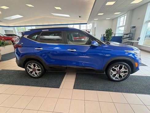 Used 2021 Kia Seltos SX w/ SX Sunroof Package AWD/4WD image 6