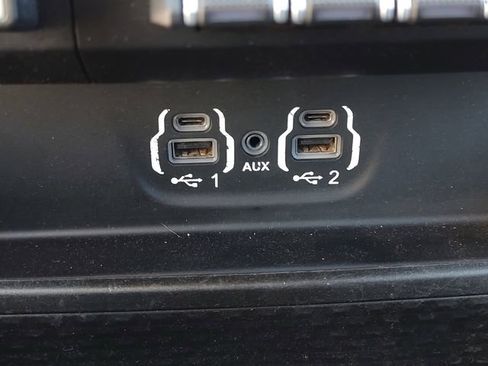 Used 2021 RAM 3500 Laramie AWD/4WD image 35