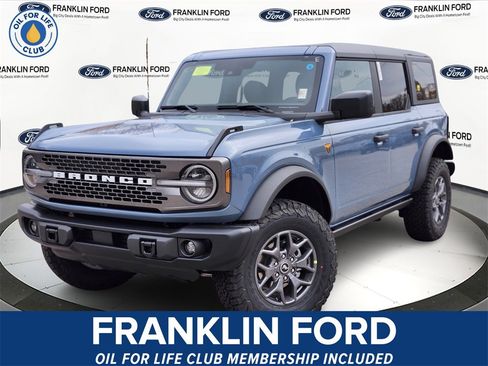 New 2025 Ford Bronco Badlands image 1