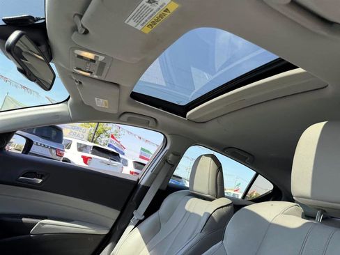 Used 2019 Acura ILX FWD image 11
