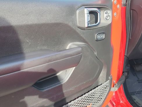 Used 2021 Jeep Wrangler Unlimited Sport image 18