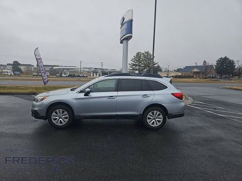 Used 2015 Subaru Outback 2.5i Premium image 1