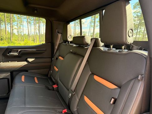 New 2026 GMC Sierra 1500 AT4 w/ AT4 Premium Package AWD/4WD image 31
