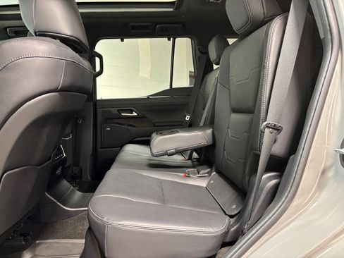 Used 2024 Lexus GX 550 image 28