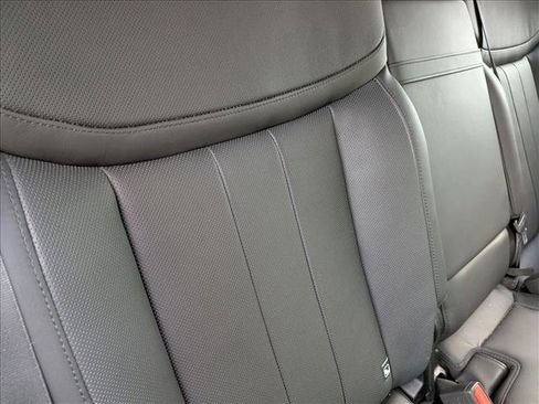 Used 2023 Land Rover Range Rover SE image 17