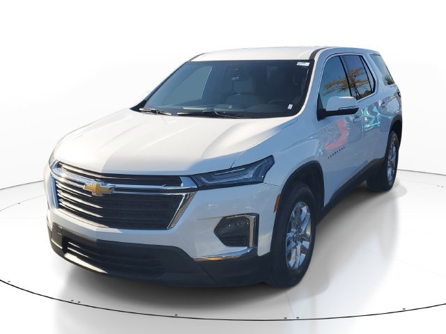 Certified 2023 Chevrolet Traverse LS w/ Safety Package AWD/4WD image 2