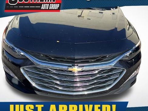 Used 2023 Chevrolet Malibu LT w/ Driver Confidence Package FWD image 1