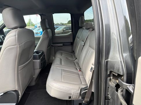 Used 2019 Ford F150 XLT w/ Equipment Group 302A Luxury AWD/4WD image 13