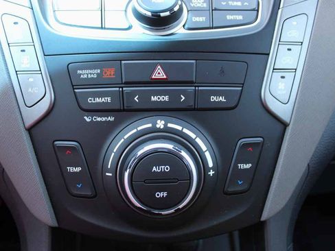 Used 2015 Hyundai Santa Fe Limited w/ Option Group 04 AWD/4WD image 23