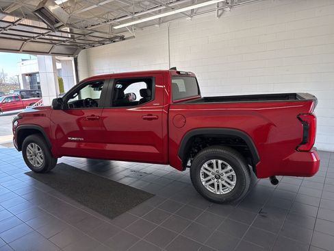 New 2026 Toyota Tundra SR5 AWD/4WD image 5