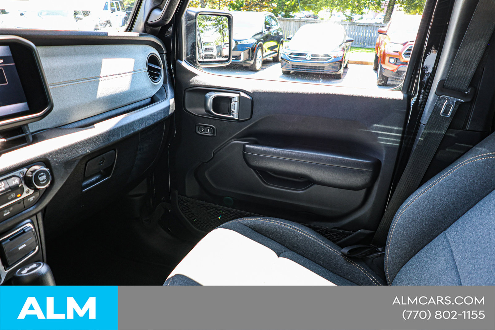 Used 2024 Jeep Wrangler Unlimited Sport AWD/4WD image 36