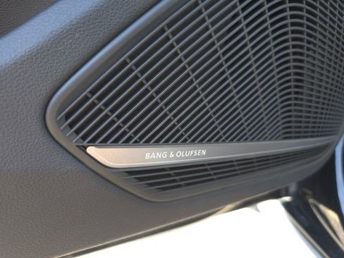 Used 2023 Audi S4 Premium Plus image 9