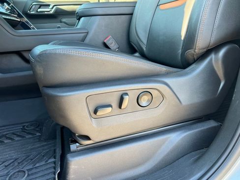 Used 2025 GMC Sierra 3500 AT4 w/ AT4 Premium Plus Package image 15