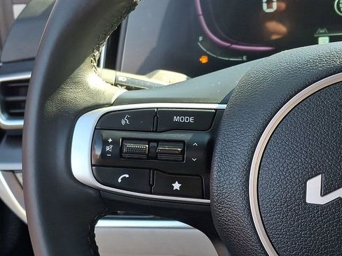 Certified 2025 Kia Sportage EX image 21