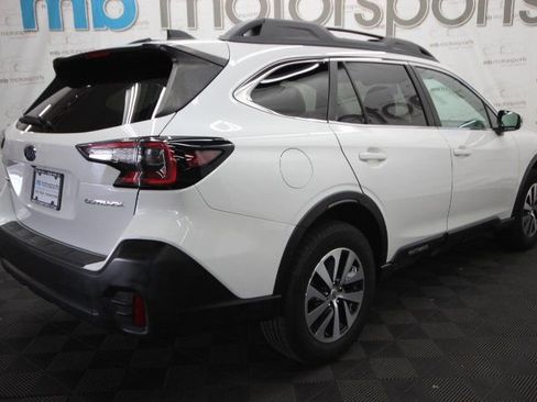 Used 2022 Subaru Outback Premium image 6