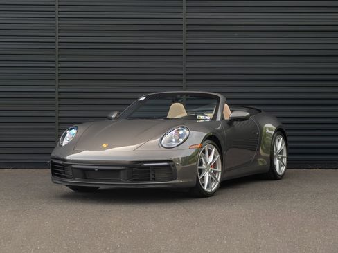 Certified 2021 Porsche 911 Carrera S RWD image 1