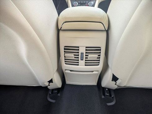 Used 2019 Mercedes-Benz GLA 250 image 14