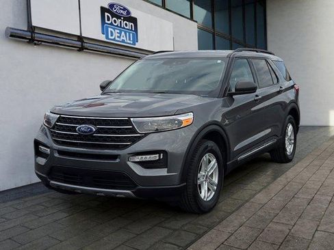 Certified 2023 Ford Explorer XLT w/ Equipment Group 202A AWD/4WD image 7