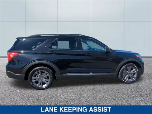 Certified 2023 Ford Explorer XLT w/ Equipment Group 202A RWD image 6