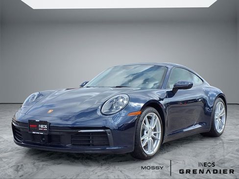 Used 2020 Porsche 911 Carrera RWD image 4