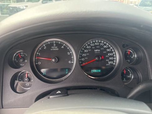 Used 2011 Chevrolet Tahoe LT image 2