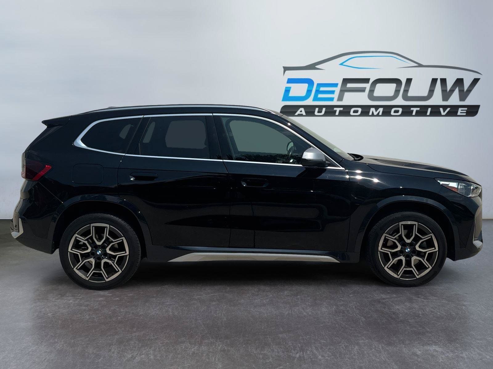 Used 2023 BMW X1 xDrive28i w/ Convenience Package AWD/4WD image 2