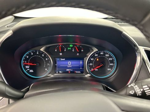 Used 2023 Chevrolet Equinox LT AWD/4WD image 13