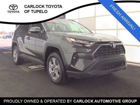 Used 2025 Toyota RAV4 XLE w/ Convenience Package FWD image 3