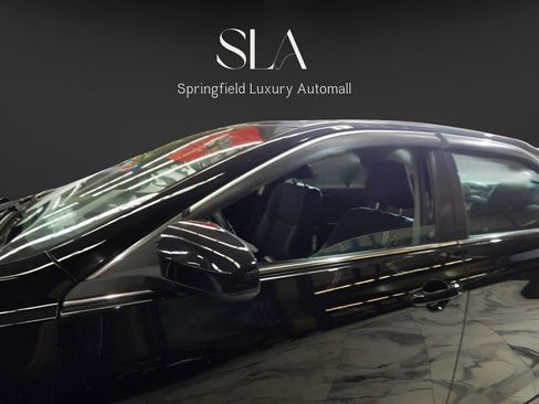 Used 2017 Toyota Camry SE image 13