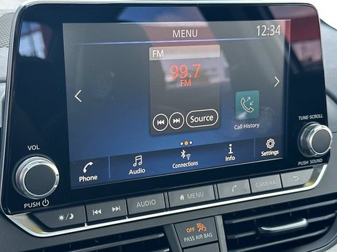 Certified 2025 Nissan Altima 2.5 SR FWD image 21