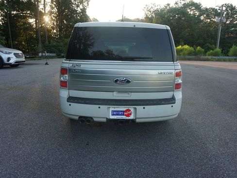 Used 2012 Ford Flex Limited FWD image 18