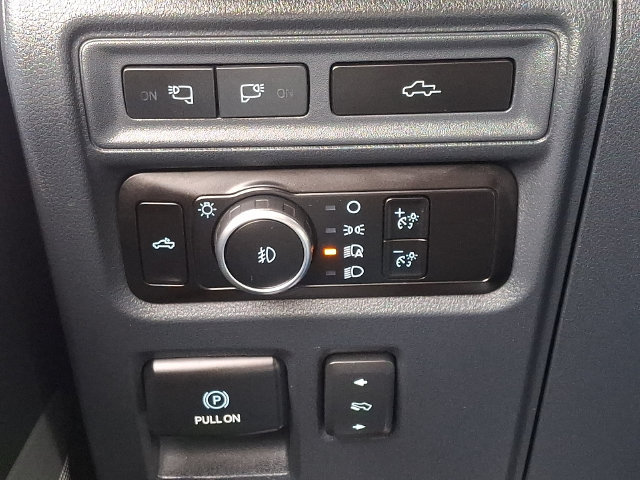 Used 2023 Ford F150 Lariat AWD/4WD image 26