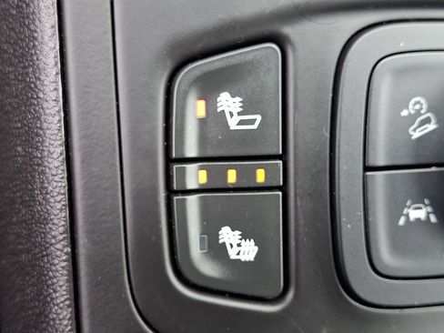 Used 2024 GMC Terrain SLT AWD/4WD image 25