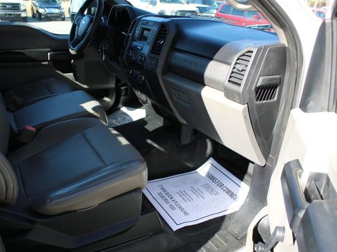 Used 2017 Ford F250 XL w/ XL Value Package image 11