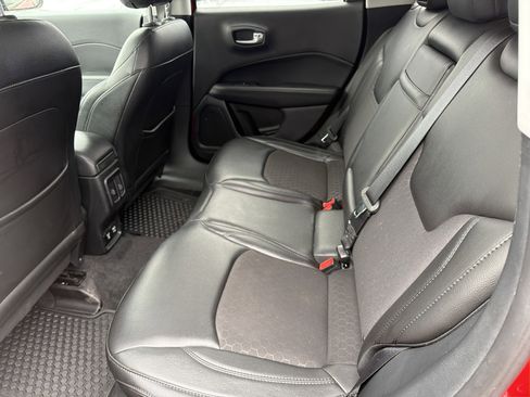 Used 2018 Jeep Compass Altitude w/ Popular Equipment Group image 23