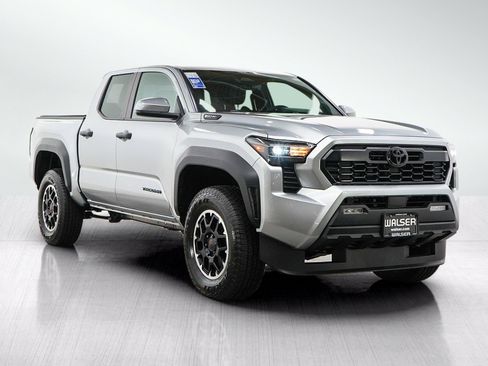 Used 2026 Toyota Tacoma TRD Off-Road AWD/4WD image 7