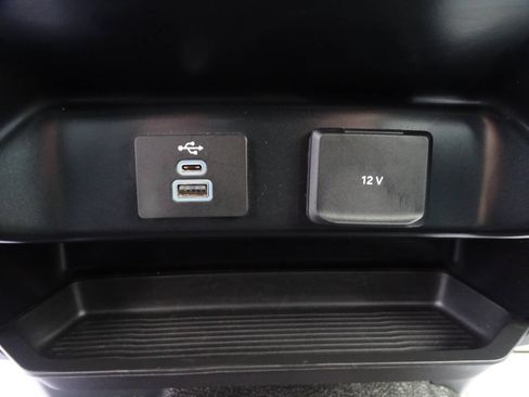 Used 2025 Ford F250 4x4 Crew Cab XL image 29