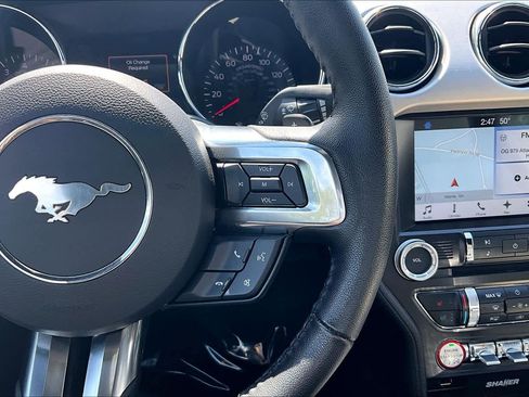 Used 2017 Ford Mustang GT Premium RWD image 25