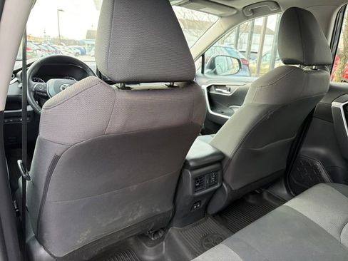 Used 2020 Toyota RAV4 XLE w/ Convenience Package image 22