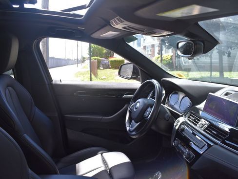 Used 2023 BMW X2 sDrive28i w/ Convenience Package FWD image 19