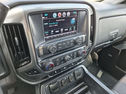 Used 2018 Chevrolet Silverado 1500 LT w/ All Star Edition AWD/4WD image 27