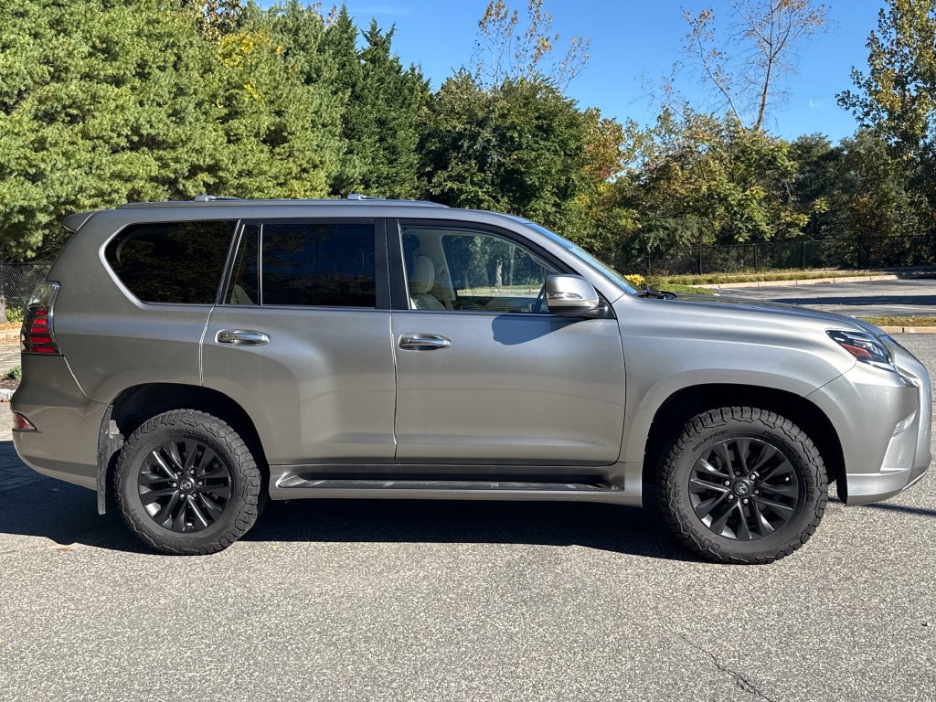 Used 2023 Lexus GX 460 Premium w/ Premium Plus Package AWD/4WD image 4