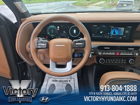 Used 2026 Hyundai Palisade Calligraphy FWD image 13