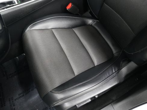 Used 2018 Honda Accord Sport image 11